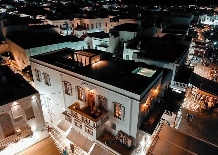 One Manto Square